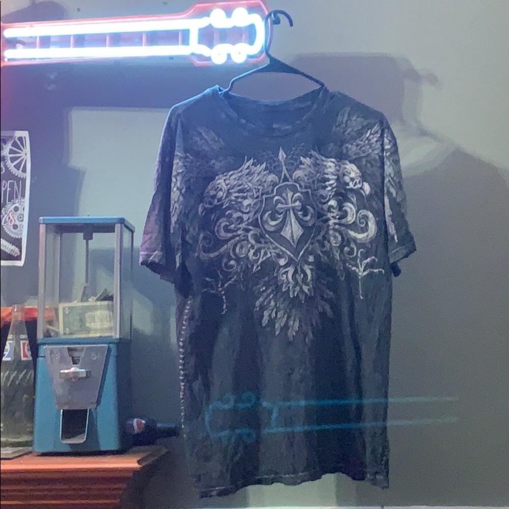 Affliction T-shirt size XL